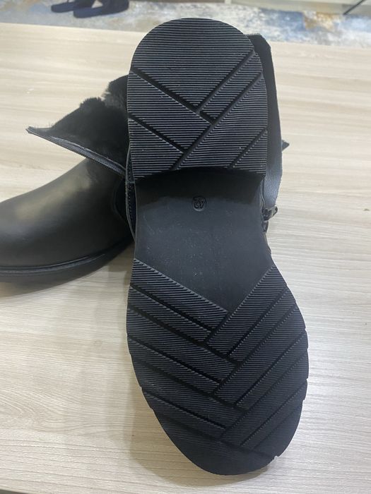 Продам Сапожки зимни . 42 размер