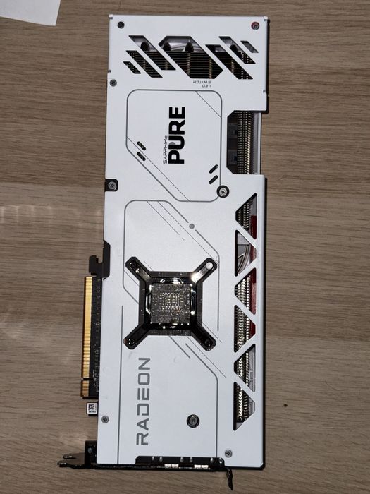 Placa video AMD RX 7800XT