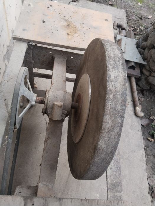 Продам шлифовальный камень