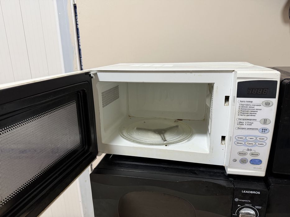 Микроволновка LG