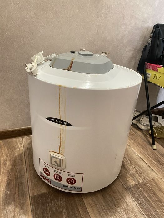 Водонагреватель Аристон