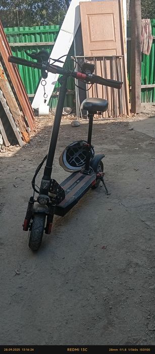 Продаю электро самокат