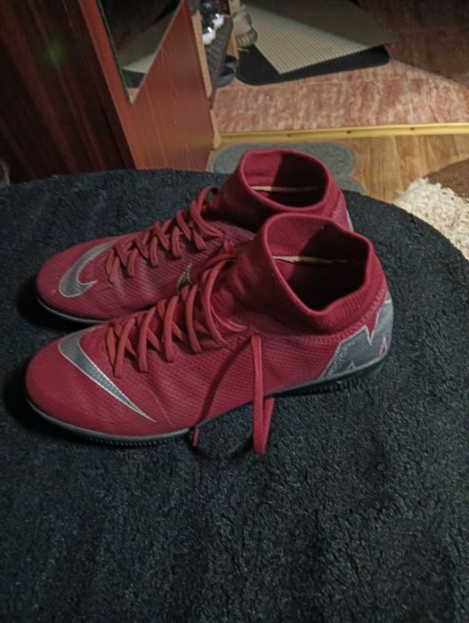 Ghete de fotbal Nike