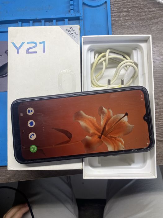 Vivo Y21, 64 гб