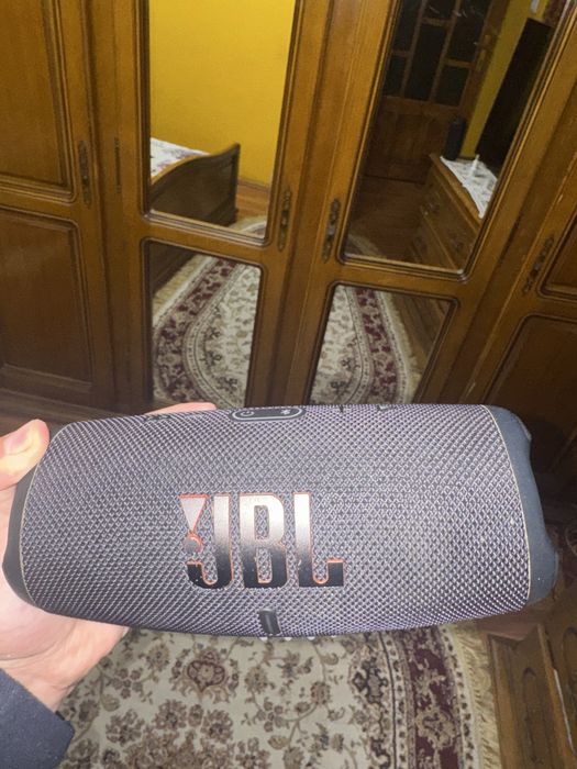 Boxa charge 5 stae perfecta !!!