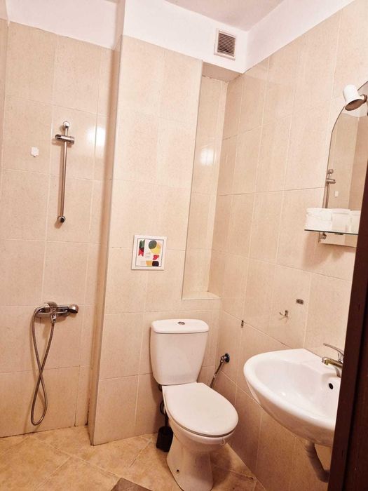 Дава се под наем Двустаен апартамент в София, Медицинска академия - 48 кв.м за 611.49 € - Снимка #2