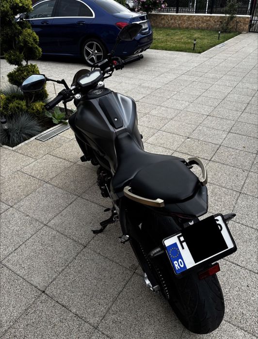 Motocicleta Yamaha MT-07