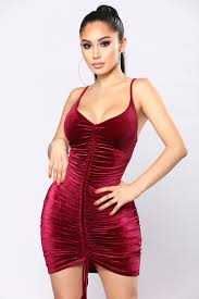 Rochie noua cu eticheta catifea fashion nova burgundy s36