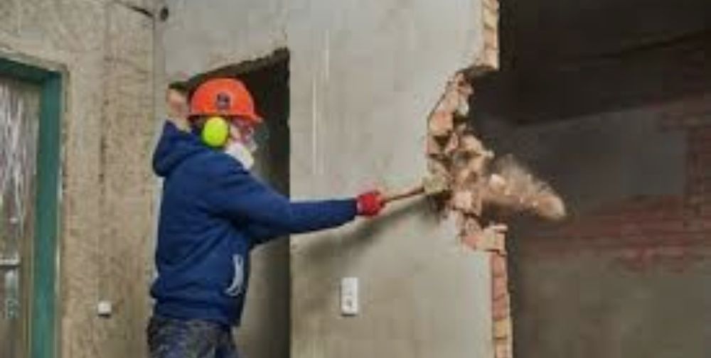 Демонтаж перегородок