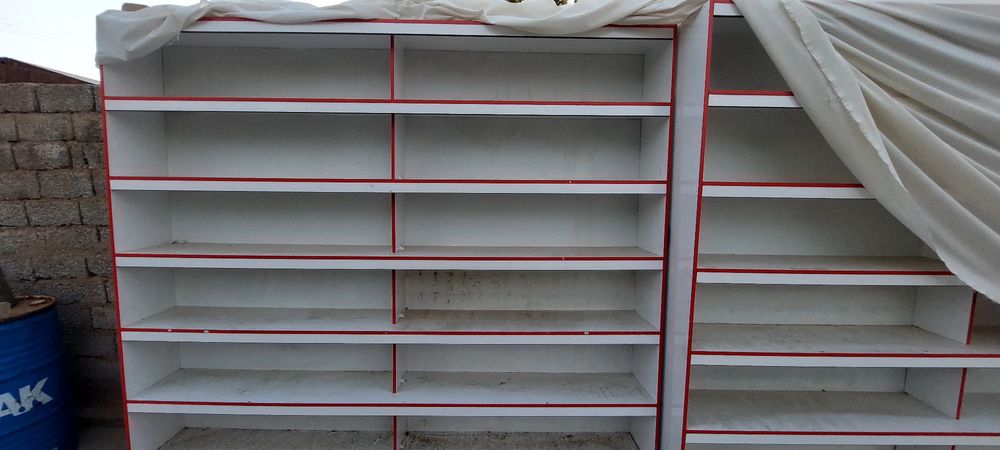 Дукон учун стеллаж ва холодильниклар