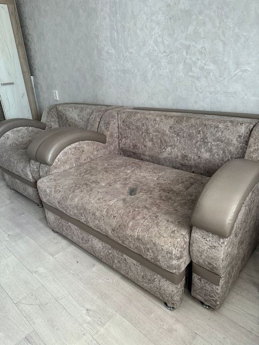 Продам срочно! Мягкий диван двойка