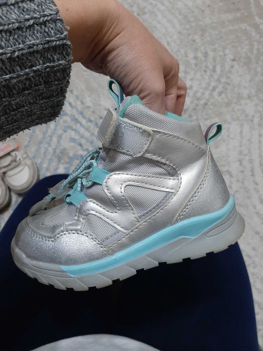 Сапожки на девочку на цигейке 25 размер