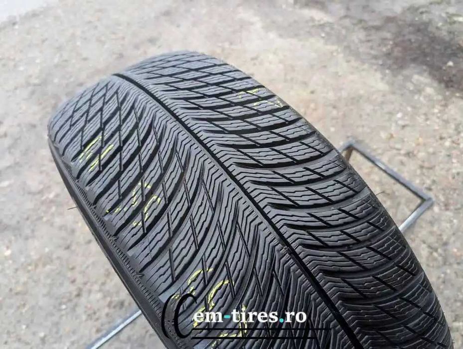 Anvelopa Iarna 235/55 R19 MICHELIN Pilot Alpin 5 SUV