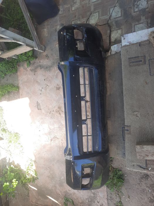 Продам бампера оригинал .