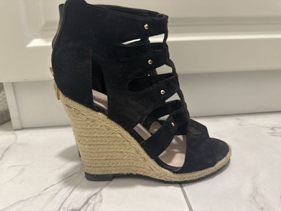 босножки черные на платформе