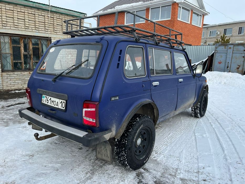 Продам машину ВАЗ 2131, 250000тг