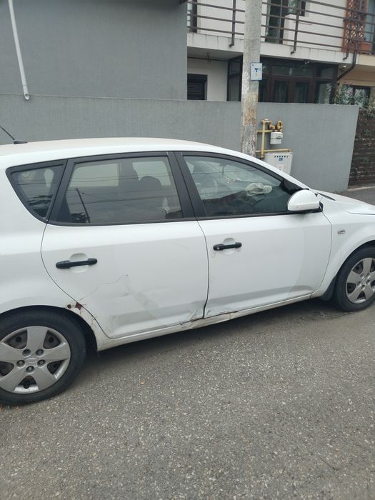 Kia Ceed 2008 benzină, 936 € — imagine 2