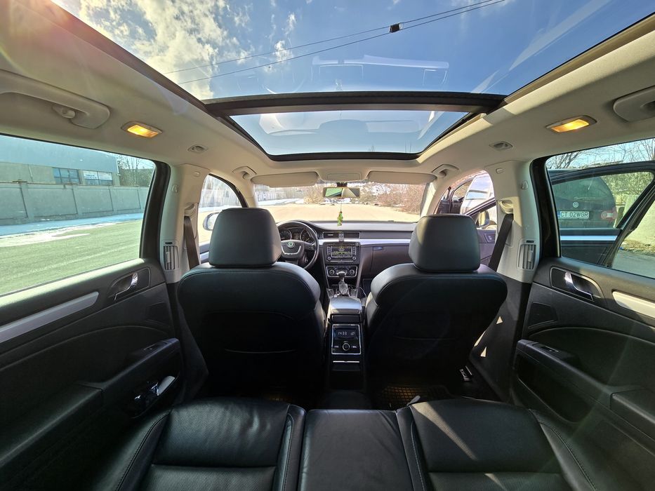 SKODA Superb 2012 — imagine 4