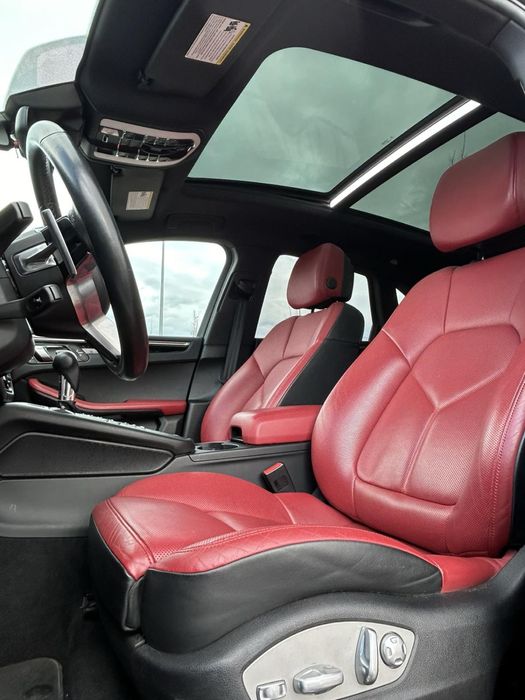 Автомобил Porsche под наем за бал / сватба