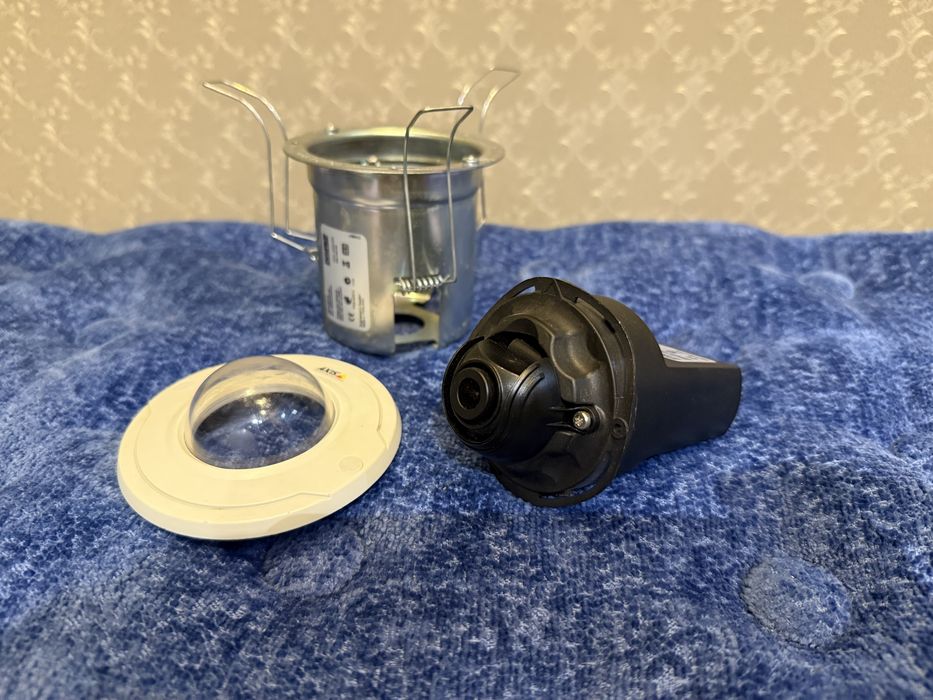 * AXIS M3014 потолочная iP камера видео наблюдения оригинал!