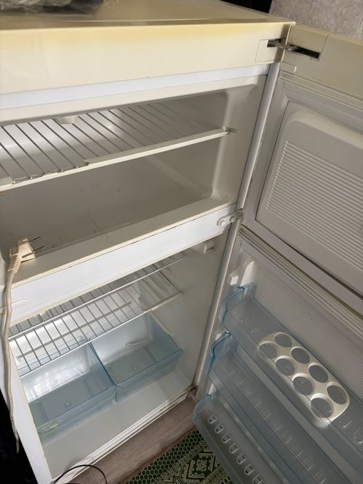 Продам холодильник срочно