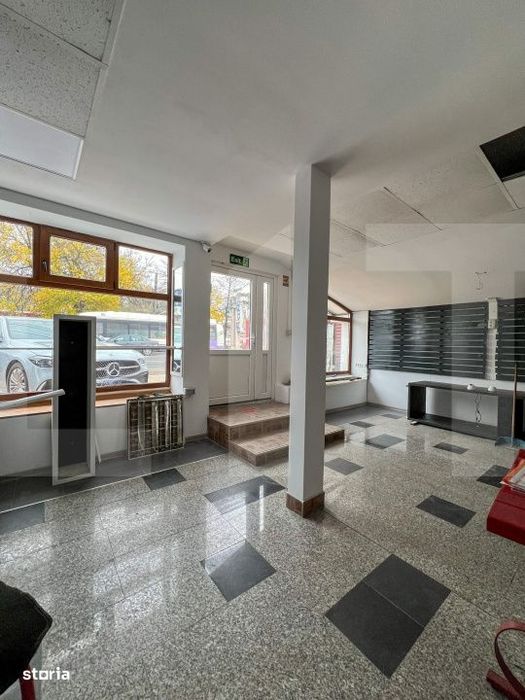 Spatiu comercial, 38.8 mp, zona Modern