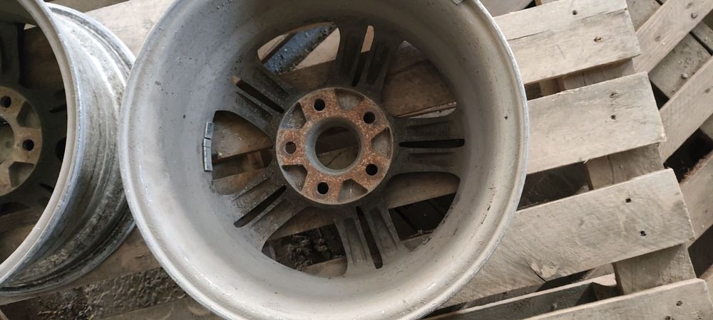 Продам диск R15, разболтовка 5*114.3