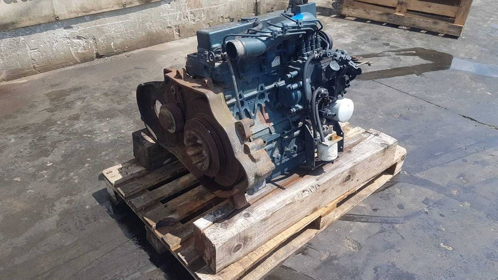 Motor pentru Bobcat si miniexcavator Kubota V2203 E4
