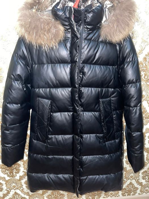 Зимние куртки с капешоном