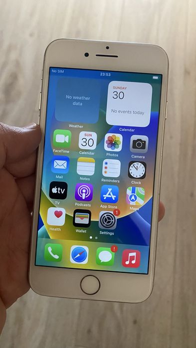 Vand iPhone 8 - 64GB