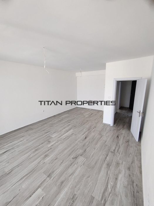 Продава се Двустаен апартамент в Бургас, Долно Езерово - 75 кв.м за 2027 €/кв.м - Снимка #1