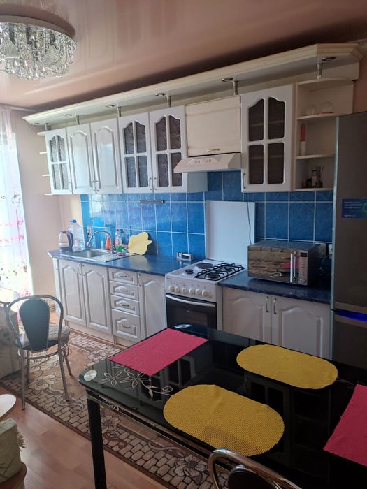 Сдаётся с 1 мая 2 -х комн.на 7 мкр. 6