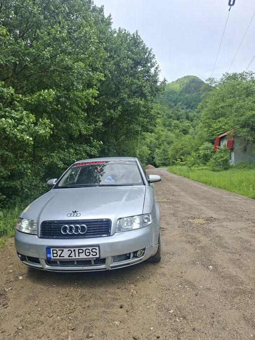 AUDI A4 0 — imagine 3