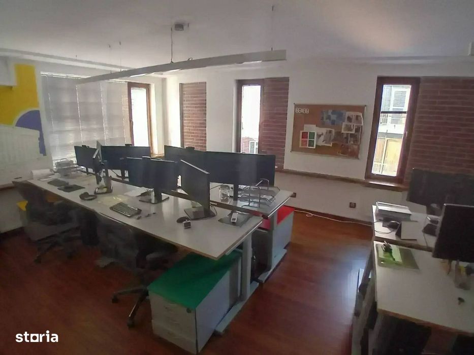 Triplex luminos cu rooftop de 80 mp, în Dorobanți