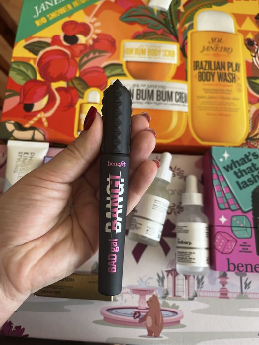 Спирала и brow setter Benefit