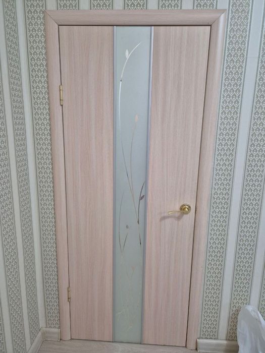 Двери межкомнатные 4 штуки