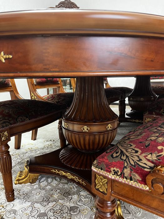 Стол со стулями  из дуба