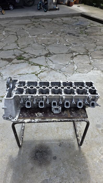 Цилиндрова глава М57 218,231,235 коня