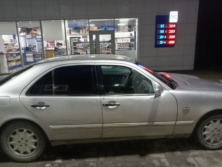 Мерседес лупарик 210