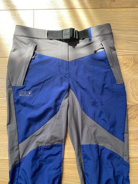 Jack Wolfskin -pantaloni drumetii, stare foare buna, dame ,34