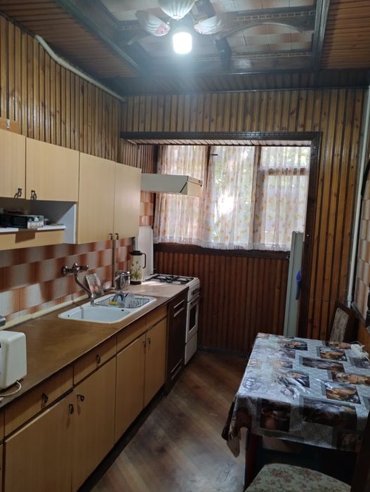 Продам 3-х комнатную квартиру 85 кв. м. 2 этаж. Дархане.