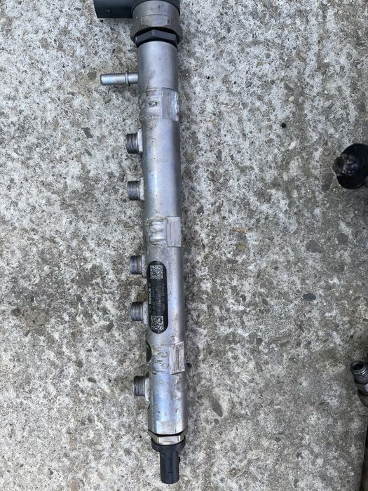 Injector injectoare bmw  n47 143cp e90 e91 e87 e81 e92 f30 f31 e84