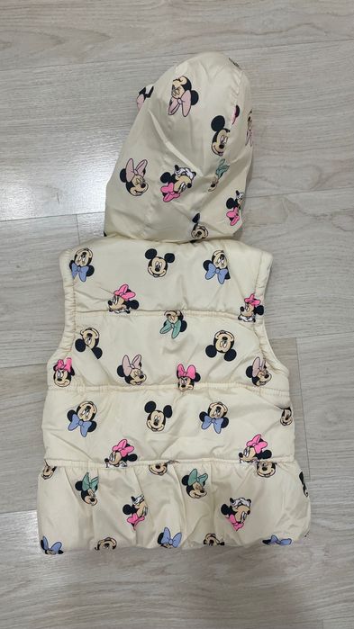 Безрукавка утепленная на девочку