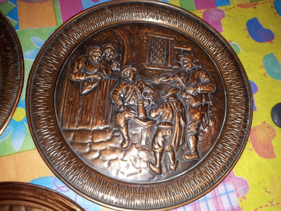 Бакърени тави...