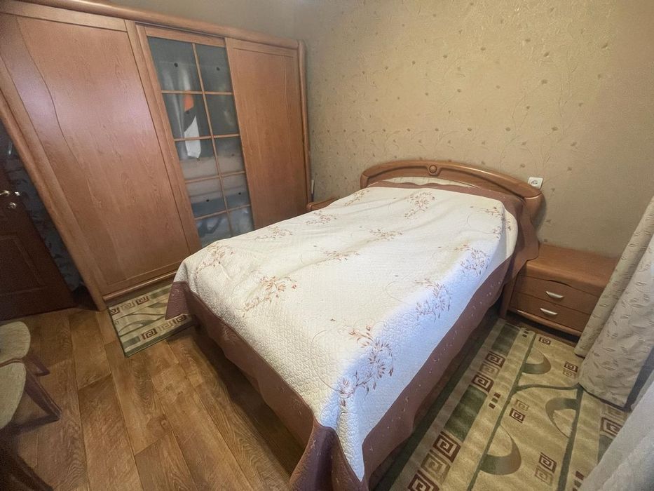 Спальный гарнитур б/у