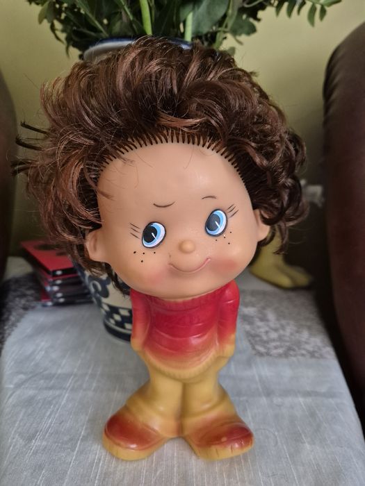 Strengar roscat Aradeanca