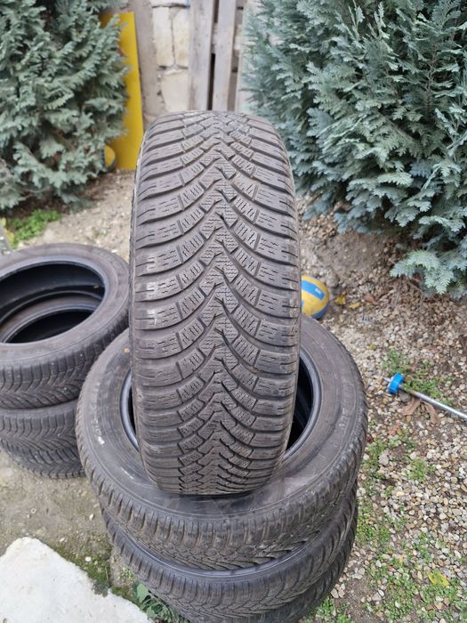 De vanzare cauciucuri