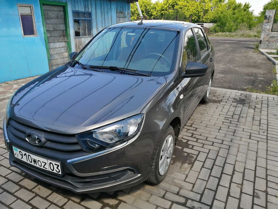 Лада Гранта  Пробег 32700 км
