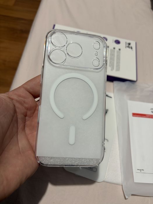 Husa iphone 17 pro cu folie