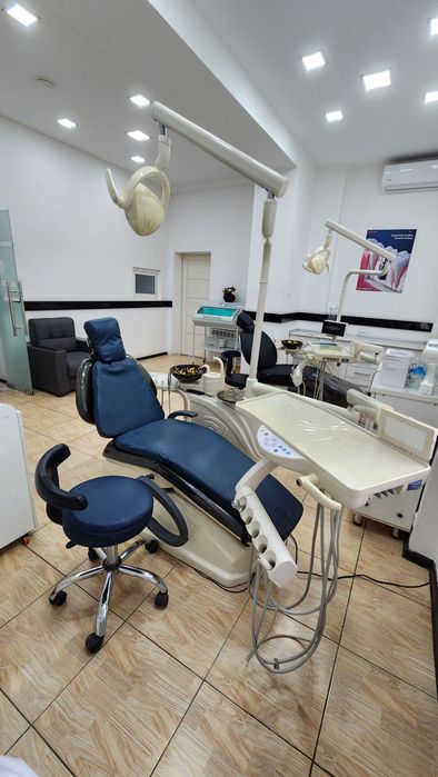 Продаётся  б/у   стоматологическое кресло